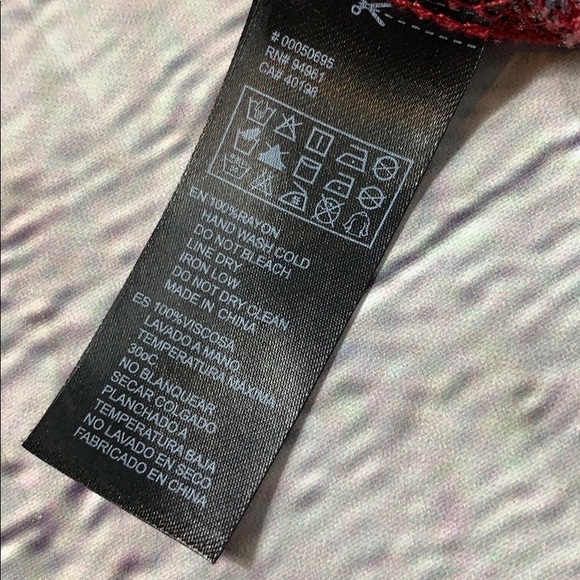 Forever 21/love21 | Geometric Blouse - Picture 5 of 5